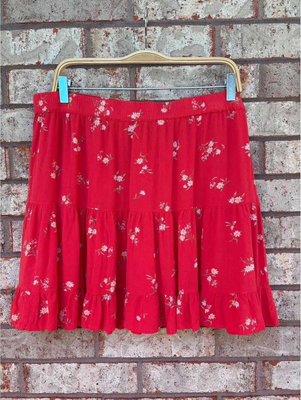 American Eagle Floral Mini Skirt Size XXL